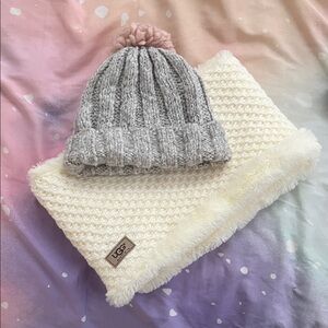 UGG women’s  Cream Scarf and gray Beanie with Pink Pom-Pom set